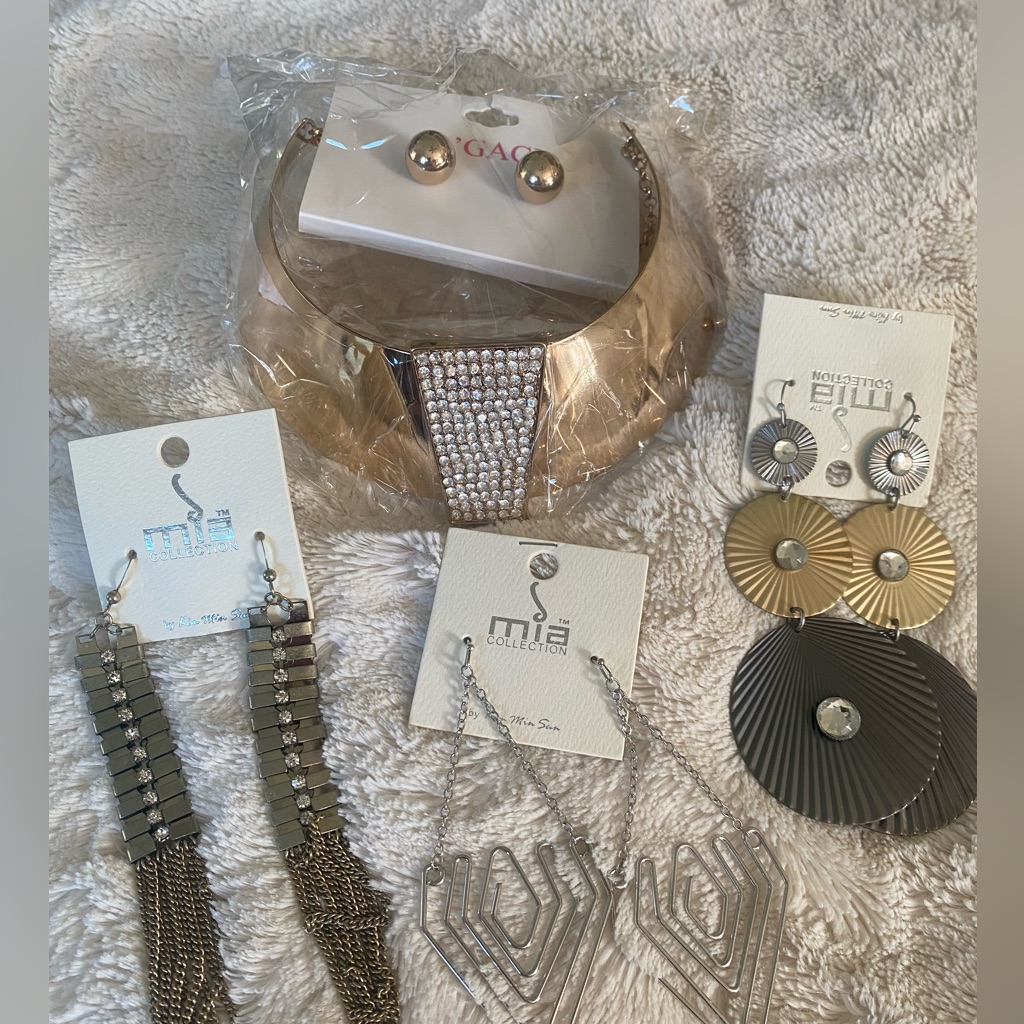 Gold And Silver Statement Jewelry Set Bundle 55$